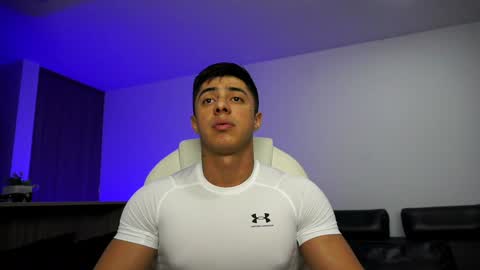 Snapshot of devin_hunter chatting on December 2024 12:07:02 AM Devin Hunter online show from December 2024 12:07:02 AM