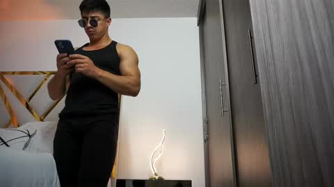 Snapshot of devin_hunter chatting on March 2025 11:24:02 PM Devin Hunter online show from March 2025 11:24:02 PM
