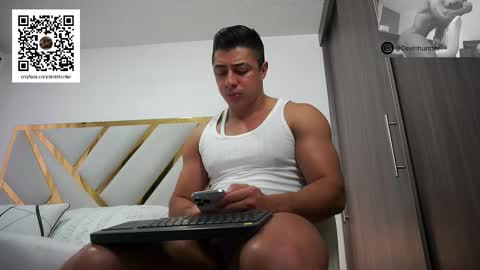 Snapshot of devin_hunter chatting on October 2025 11:00:02 AM Devin Hunter online show from October 2025 11:00:02 AM