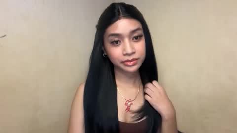 Snapshot of devine_goddessx chatting on November 2025 02:10:01 AM Devine Greyson online show from November 2025 02:10:01 AM