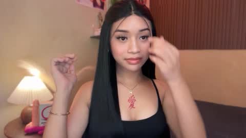 Snapshot of devine_goddessx chatting on November 2025 12:06:01 PM Devine Greyson online show from November 2025 12:06:01 PM