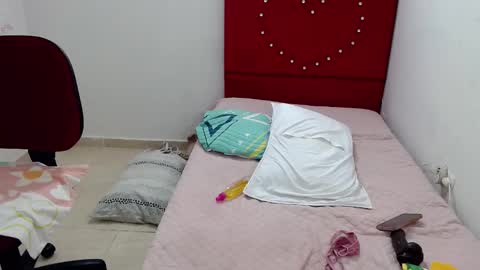 Devora.. online show from January 2025 05:01:01 PM