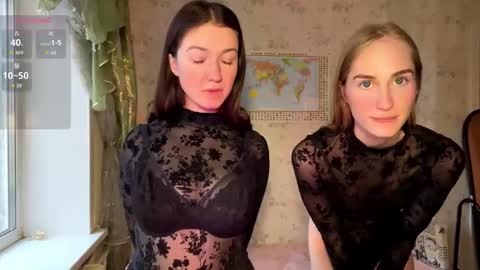 Snapshot of devpip chatting on November 2025 09:30:01 AM Pippi online show from November 2025 09:30:01 AM