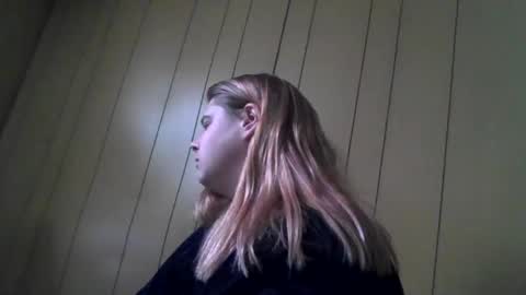 Snapshot of devykitten2018 chatting on January 2025 08:59:02 PM devykitten online show from January 2025 08:59:02 PM