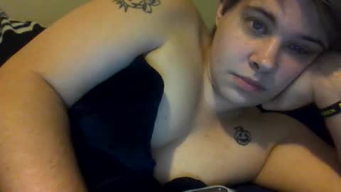 Snapshot of devykitten2018 chatting on October 2025 01:18:02 PM devykitten online show from October 2025 01:18:02 PM