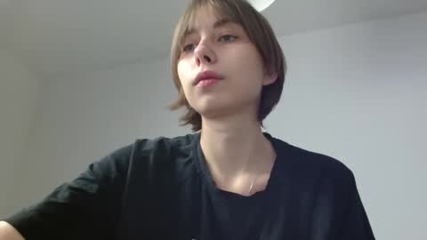 dewkiss online show from December 2025 01:38:02 PM