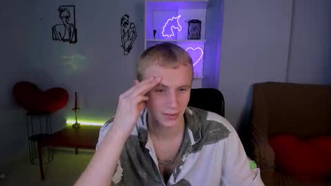 Dekster online show from December 2025 08:59:01 PM