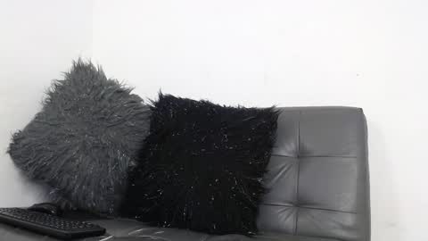 Deysha online show from April 2026 03:59:01 PM