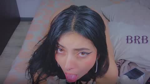 Snapshot of dharmonious_ chatting on February 2025 08:10:02 PM harmonious online show from February 2025 08:10:02 PM