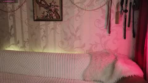 Snapshot of dia__diana chatting on February 2026 02:12:02 PM Diana Di Honey online show from February 2026 02:12:02 PM