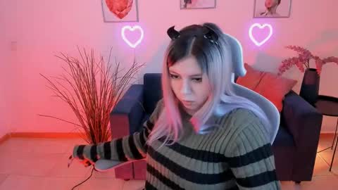 Dia online show from February 2025 07:52:01 PM