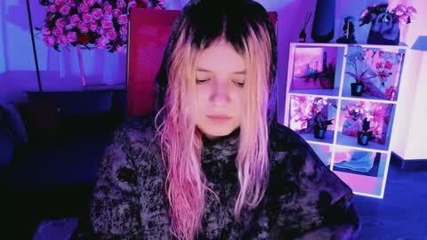 Dia online show from March 2026 07:37:01 PM