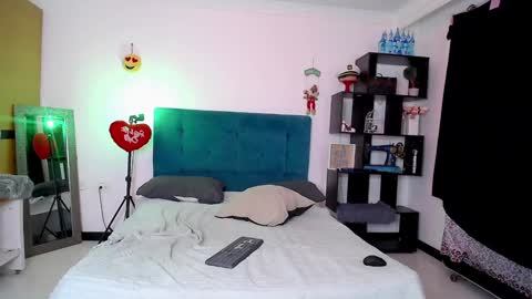 Snapshot of diabla_sexyboobs chatting on December 2024 03:27:02 AM D I A B L A online show from December 2024 03:27:02 AM