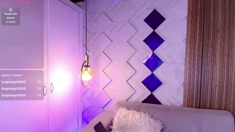 Camila and Megan online show from November 2025 07:14:01 PM