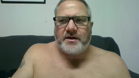 Snapshot of diamond_couple_82 chatting on January 2025 05:54:01 AM diamond_couple_82 online show from January 2025 05:54:01 AM