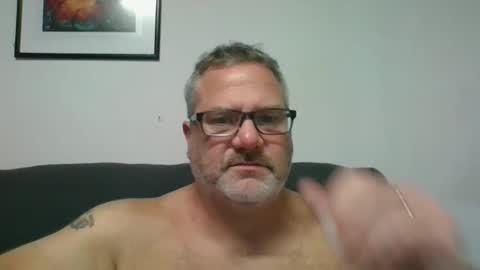 Snapshot of diamond_couple_82 chatting on October 2025 06:25:02 AM diamond_couple_82 online show from October 2025 06:25:02 AM