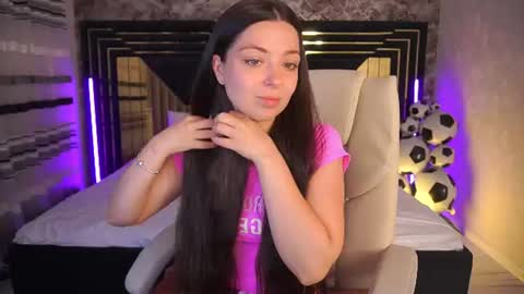Snapshot of diamondeyeess chatting on July 2026 05:13:01 AM Sasha online show from July 2026 05:13:01 AM