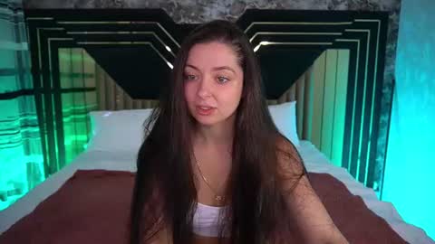 Snapshot of diamondeyeess chatting on July 2026 05:20:02 AM Sasha online show from July 2026 05:20:02 AM