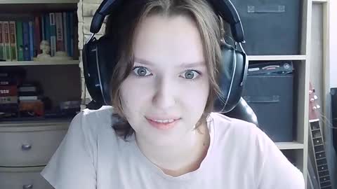 diana_back3 online show from September 2025 06:07:01 AM