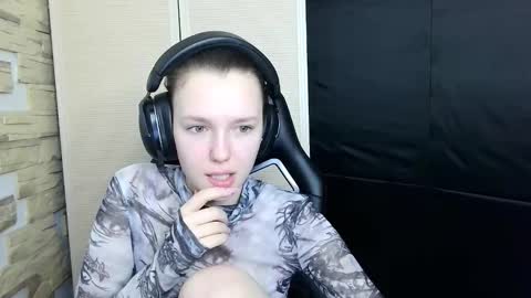 diana_back3 online show from November 2025 12:05:02 PM