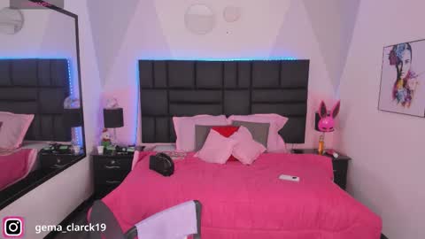 Diana Tamayo online show from October 2025 08:42:02 PM