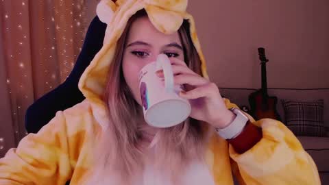 Diana online show from December 2024 10:08:02 AM