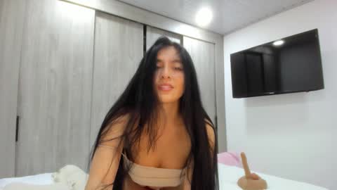 Snapshot of diana_jones_ chatting on September 2025 01:51:02 AM POCA online show from September 2025 01:51:02 AM