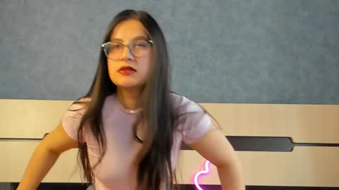Hello my name is Carolina online show from October 2025 11:44:02 AM