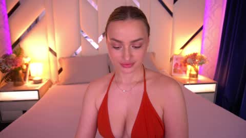diana_nova online show from May 2026 02:00:01 PM