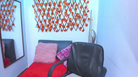 Diana online show from February 2025 03:21:01 PM