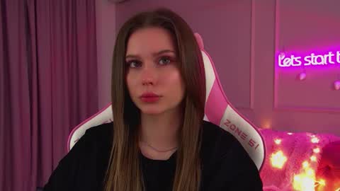 Diana online show from December 2025 06:30:02 AM