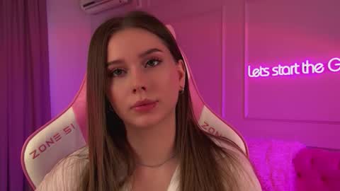 Diana online show from March 2026 06:21:01 AM