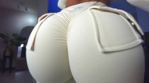 dianac1998 online show from January 2026 09:06:02 PM