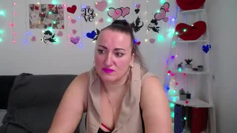 Diana online show from March 2025 06:52:02 AM