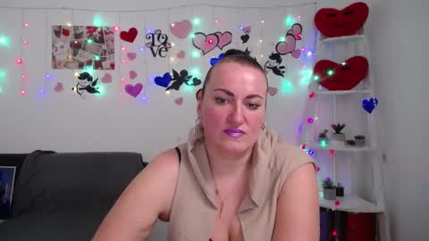 Diana online show from March 2025 04:17:02 PM