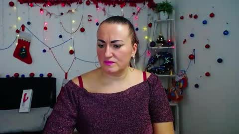 Diana online show from December 2025 08:05:01 PM