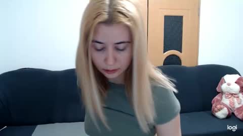 dianasmiey7 online show from February 2025 05:54:02 PM