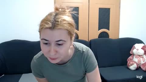 dianasmiey7 online show from February 2025 09:06:01 PM