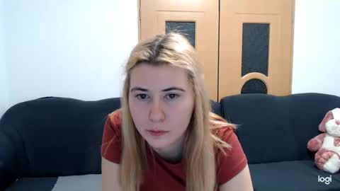 dianasmiey7 online show from March 2025 05:43:02 PM