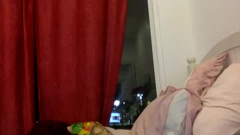 Dianaseshh online show from May 2026 07:37:01 AM