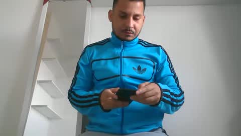diangohetero21cm online show from February 2025 10:14:01 AM