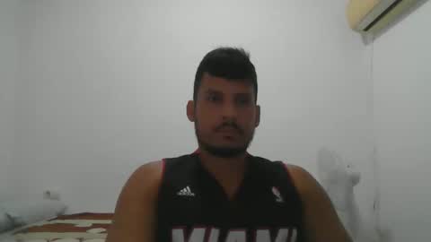 diangohetero21cm online show from October 2025 06:41:02 PM