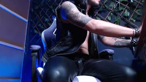 DICAPRIO online show from December 2025 03:56:02 AM