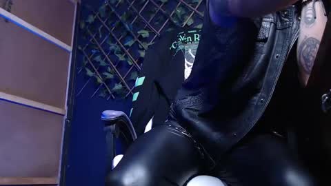 DICAPRIO online show from January 2026 05:48:02 PM