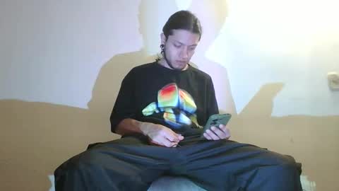 DICAPRIO online show from March 2026 01:02:02 AM