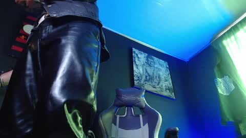 DICAPRIO online show from April 2026 01:41:01 PM