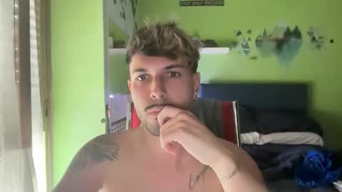 Snapshot of dick_bananas chatting on May 2026 05:18:02 PM dick_bananas online show from May 2026 05:18:02 PM