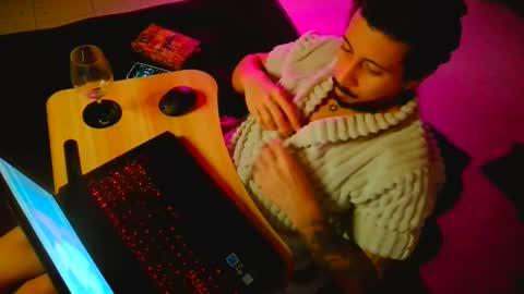 Snapshot of dickdamian_ chatting on December 2024 01:51:01 AM Damin online show from December 2024 01:51:01 AM