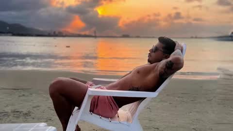 Snapshot of dickdamian_ chatting on December 2024 08:45:02 AM Damin online show from December 2024 08:45:02 AM