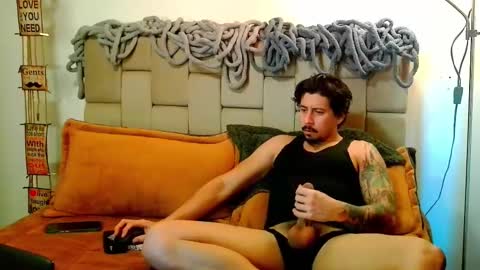 Snapshot of dickdamian_ chatting on March 2025 05:33:02 AM Damin online show from March 2025 05:33:02 AM